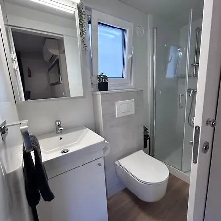 Kemping Mobile Fjaka Biograd Na Moru