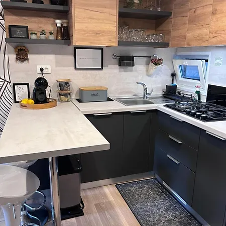 Kemping Mobile Fjaka Biograd Na Moru