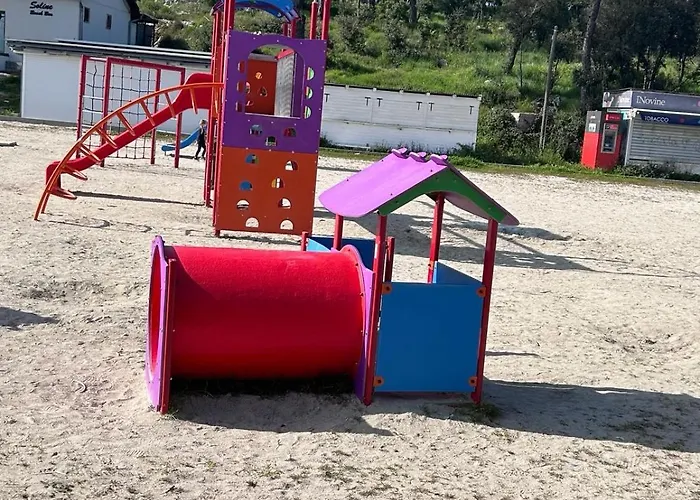 Mobile Fjaka אתר קמפינג ביוגראד נה מורו