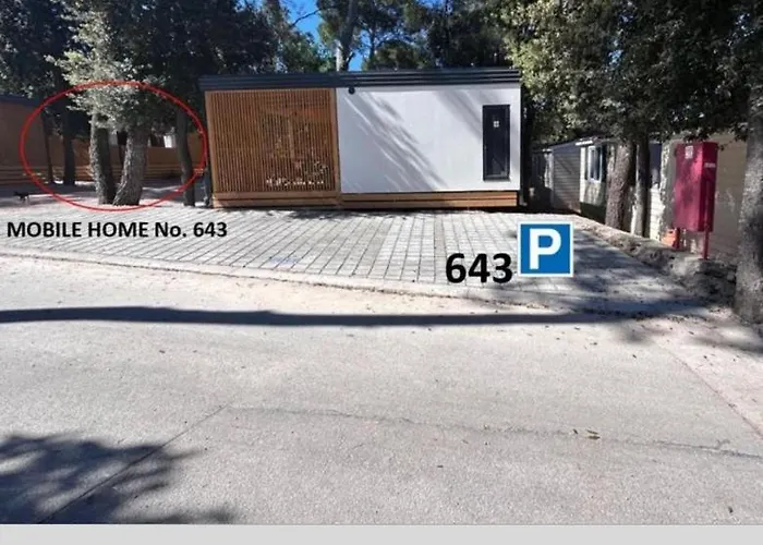 Mobile Fjaka 캠프장 비오그라드나모루